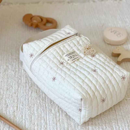 sac a couche brodé matelassé pratique etoiles
